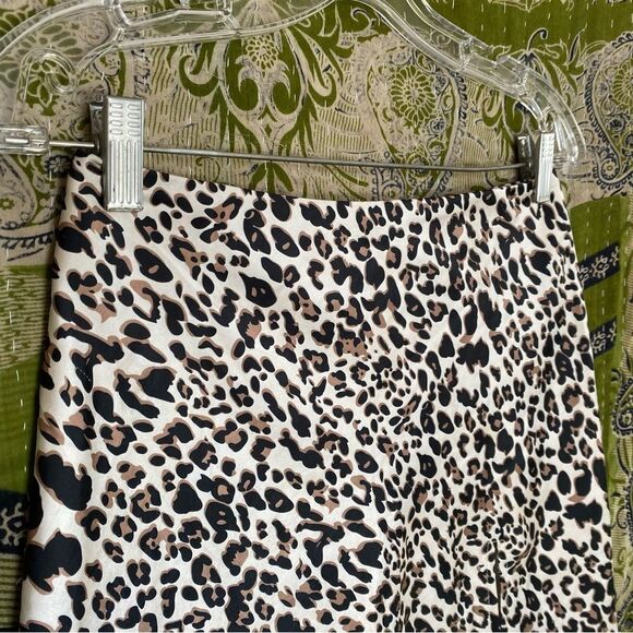 Princess Polly Yates Leopard Print Mini Skirt Size 4 - Picture 3 of 14